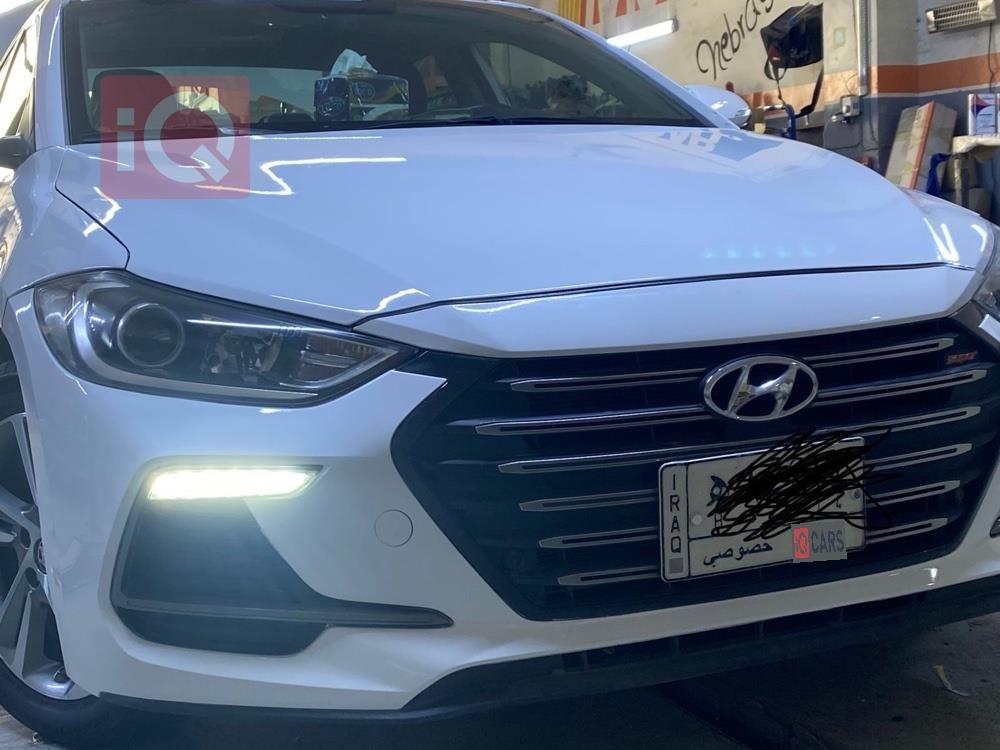 هیوندای ئەلەنترا